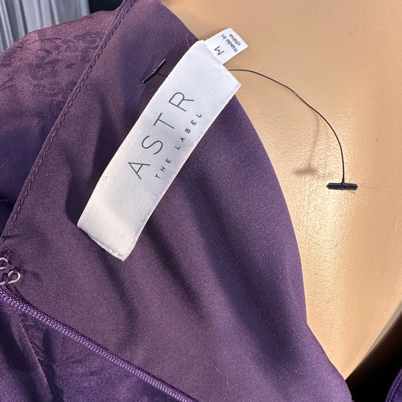 ASTR the label Long Sleeve Purple Dress with Cut-Out Design - Picture 6 of 8